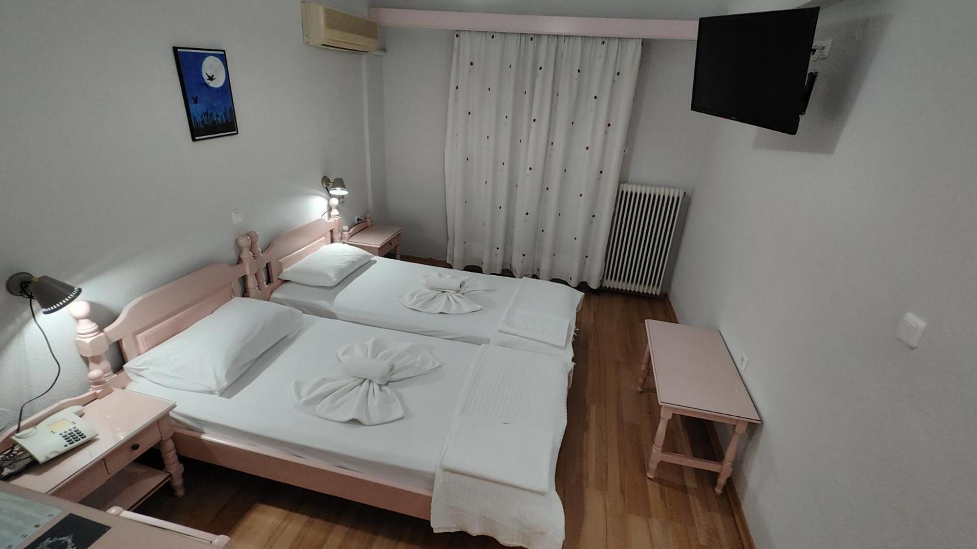 Kapolos Spa Hotel Лутра Едипсу Екстериор снимка